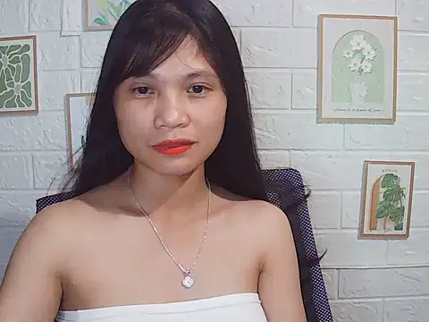 Snapshot of -Nancy-y chatting on 06/03/26, 03:39 -Nancy-y online show from 06/03/26, 03:39