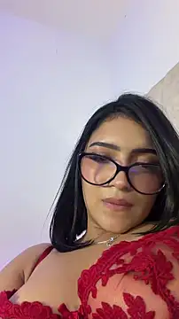 Snapshot of Nicolegh_ chatting on 06/25/26, 05:12 Nicolegh online show from 06/25/26, 05:12