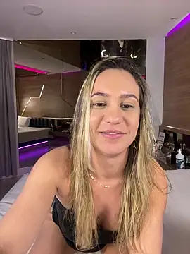 Snapshot of Betinhaalves chatting on 06/21/26, 05:57 Betinhaalves online show from 06/21/26, 05:57
