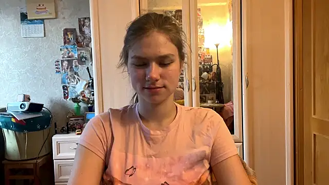 Snapshot of Codi_Rostersy chatting on 06/19/26, 03:12 Codi Rostersy online show from 06/19/26, 03:12