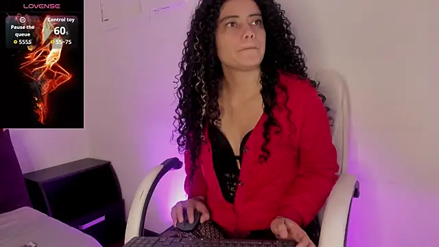 CurlyRuby online show from 06/04/26, 01:05