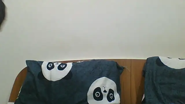 Snapshot of Hunny_Bunny_2 chatting on 07/18/26, 05:43 Hunny Bunny 2 online show from 07/18/26, 05:43