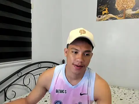 Snapshot of urfucker_vinz chatting on 07/16/26, 12:46 urfucker vinz online show from 07/16/26, 12:46