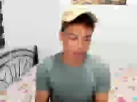 Snapshot of urfucker_vinz chatting on 06/18/26, 04:12 urfucker vinz online show from 06/18/26, 04:12