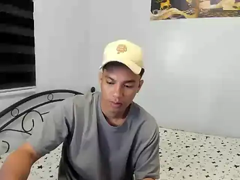 Snapshot of urfucker_vinz chatting on 07/17/26, 02:47 urfucker vinz online show from 07/17/26, 02:47