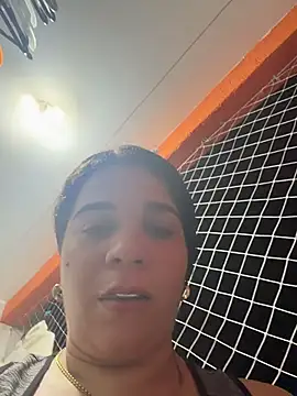 Snapshot of Siri_Luxx chatting on 07/16/26, 01:35 Siri Luxx online show from 07/16/26, 01:35