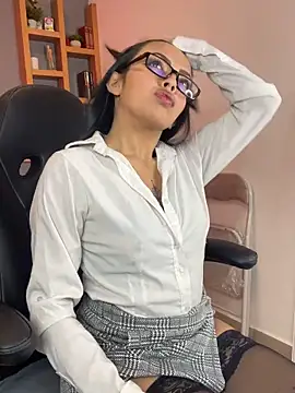 Madisson Bluee online show from 06/12/26, 01:31