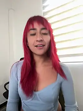 Juliethademon online show from 06/26/26, 02:01