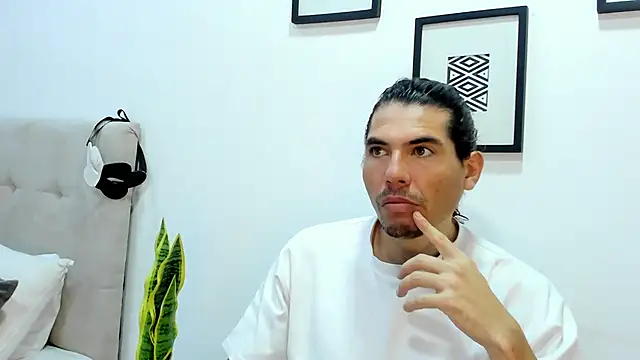 Snapshot of Antony_Stone chatting on 06/04/26, 12:54 Antony Stone online show from 06/04/26, 12:54