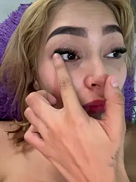 NatalieSterling online show from 06/25/26, 04:56
