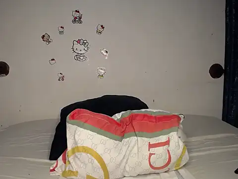 TIFFANEYVIVIAN online show from 07/06/26, 03:58