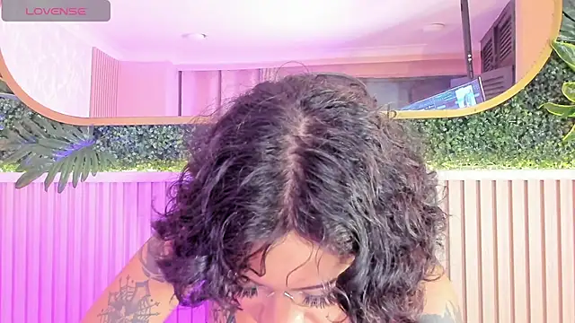 julimonroe  online show from 06/11/26, 03:14