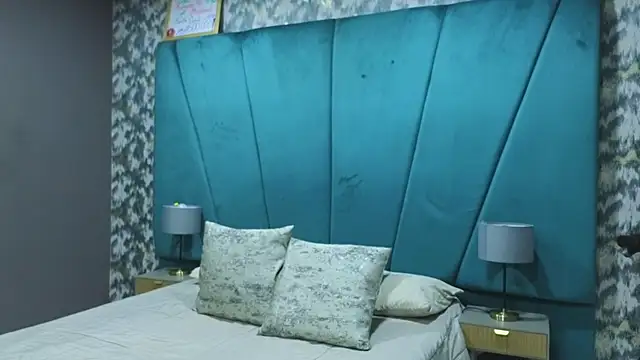 julimonroe  online show from 07/16/26, 03:25