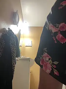 Snapshot of smoothkissx chatting on 03/13/25, 12:05 smoothkissx online show from 03/13/25, 12:05