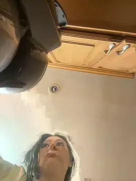 Snapshot of smoothkissx chatting on 01/23/25, 10:22 smoothkissx online show from 01/23/25, 10:22