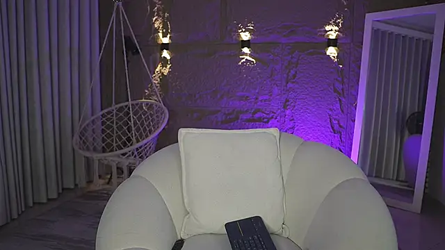 AlegraBrown online show from 06/18/26, 04:55