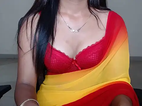Snapshot of Elle_lala chatting on 06/21/26, 03:56 Elle lala online show from 06/21/26, 03:56