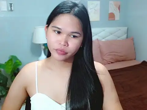 Snapshot of AlianaFord chatting on 06/22/26, 02:50 AlianaFord online show from 06/22/26, 02:50