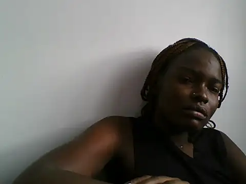 Snapshot of MissElsie21 chatting on 06/17/26, 05:29 MissElsie21 online show from 06/17/26, 05:29