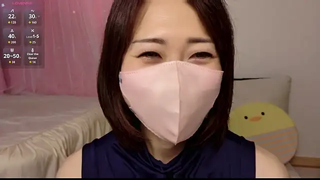 Momo hip online show from 07/25/26, 02:30