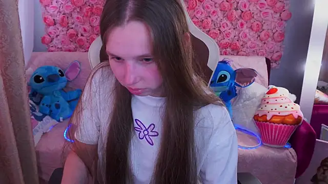 Sasha Foxyyy online show from 06/03/26, 01:56