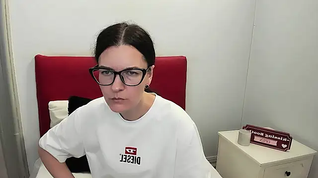 Snapshot of NadiaXlove chatting on 07/20/26, 02:52 NadiaXlove online show from 07/20/26, 02:52