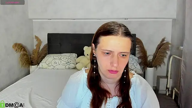 Snapshot of Kathrine-Meyer chatting on 06/26/26, 01:00 Kathrine-Meyer online show from 06/26/26, 01:00