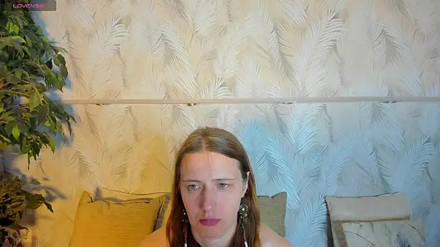 Snapshot of Kathrine-Meyer chatting on 07/08/26, 01:52 Kathrine-Meyer online show from 07/08/26, 01:52