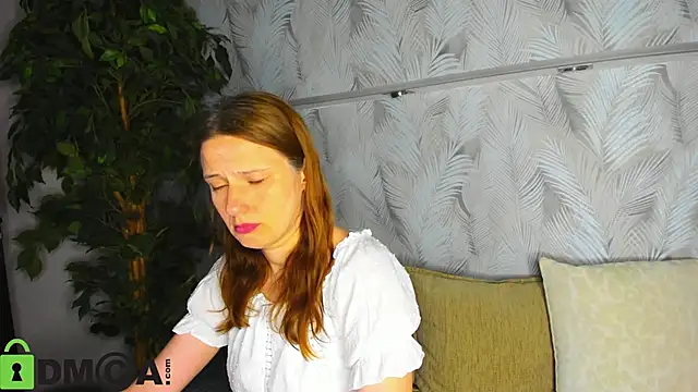 Snapshot of Kathrine-Meyer chatting on 06/10/26, 01:07 Kathrine-Meyer online show from 06/10/26, 01:07