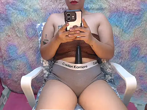 Snapshot of Horny_Pussy26 chatting on 07/16/26, 11:57 Horny Pussy26 online show from 07/16/26, 11:57