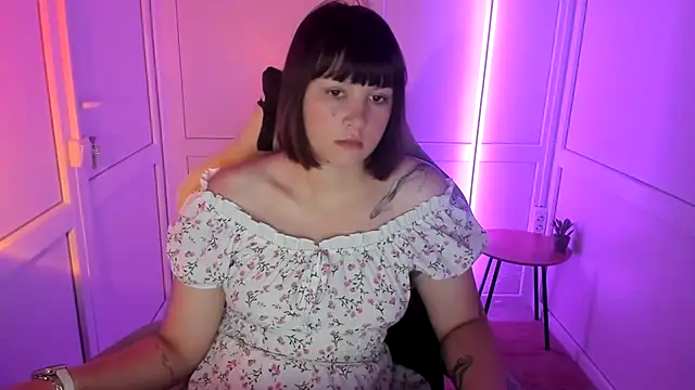 Snapshot of Vanilla_Vixen chatting on 07/15/26, 05:58 Vanilla Vixen online show from 07/15/26, 05:58