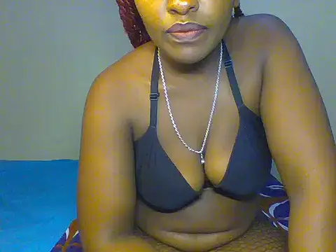 Snapshot of Sexie_bobbies chatting on 06/27/26, 12:44 Sexie bobbies online show from 06/27/26, 12:44