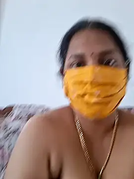 Snapshot of Hot_Sreeja_Tamil chatting on 06/19/26, 09:15 Hot Sreeja Tamil online show from 06/19/26, 09:15