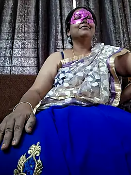 Snapshot of Hot_Sreeja_Tamil chatting on 07/20/26, 04:31 Hot Sreeja Tamil online show from 07/20/26, 04:31