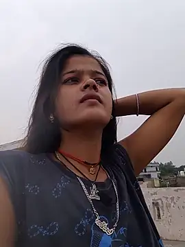 Snapshot of Hot_bhabi0123 chatting on 06/19/26, 04:07 Hot bhabi0123 online show from 06/19/26, 04:07