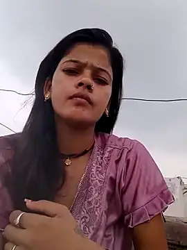 Snapshot of Hot_bhabi0123 chatting on 07/09/26, 04:35 Hot bhabi0123 online show from 07/09/26, 04:35