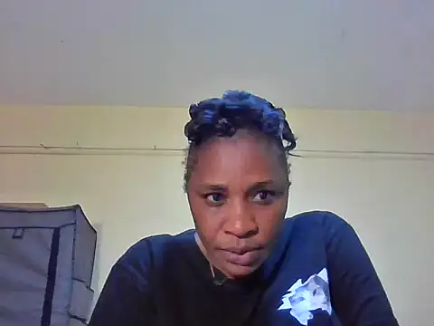 Snapshot of Sexylove255 chatting on 06/03/26, 02:33 Sexylove255 online show from 06/03/26, 02:33