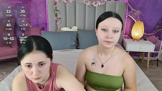 Snapshot of RuthHalll chatting on 07/13/26, 10:03 RuthHalll online show from 07/13/26, 10:03