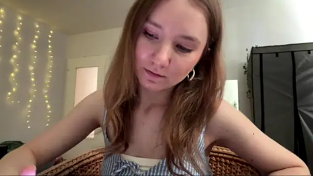 smalllisa online show from 06/20/26, 04:12