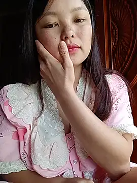 Linna-bae online show from 07/05/26, 01:10