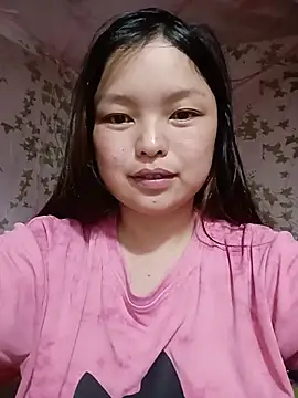 Linna-bae online show from 07/20/26, 12:18