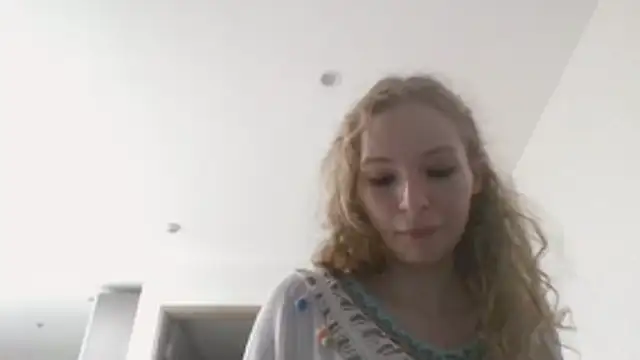 Snapshot of ChloeMoreaux chatting on 06/10/26, 01:56 ChloeMoreaux online show from 06/10/26, 01:56