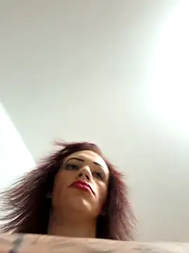 Snapshot of translady19 chatting on 06/25/26, 10:48 translady19 online show from 06/25/26, 10:48
