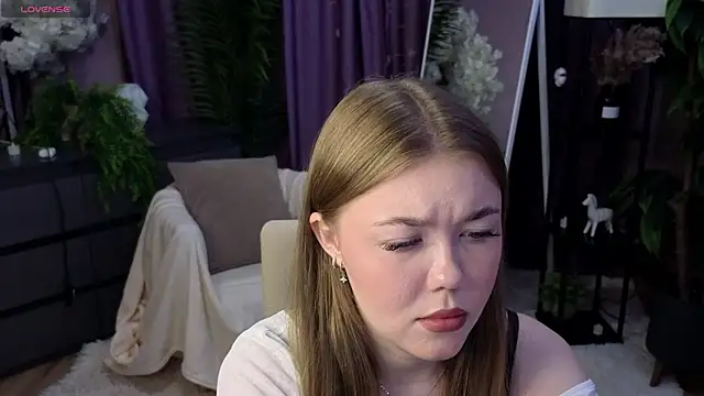 Snapshot of Lina_deels chatting on 06/21/26, 06:57 Lina deels online show from 06/21/26, 06:57