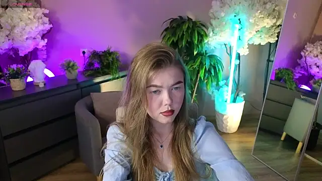Snapshot of Lina_deels chatting on 07/12/26, 06:53 Lina deels online show from 07/12/26, 06:53