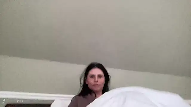 JadeLucy online show from 06/17/26, 06:46