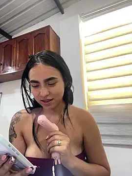 Snapshot of Sara_fernandez- chatting on 07/09/26, 02:16 Sara fernandez- online show from 07/09/26, 02:16