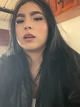 Snapshot of Sara_fernandez- chatting on 06/09/26, 12:28 Sara fernandez- online show from 06/09/26, 12:28
