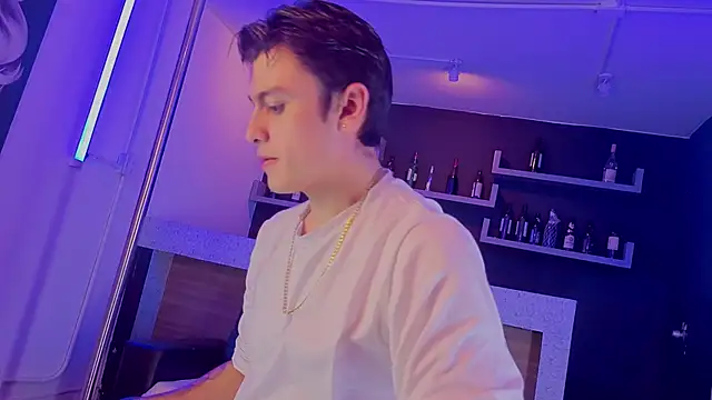 Snapshot of angel_still_ chatting on 06/18/26, 11:32 angel still online show from 06/18/26, 11:32