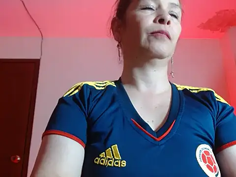 Chiquisexy1 online show from 06/17/26, 09:36